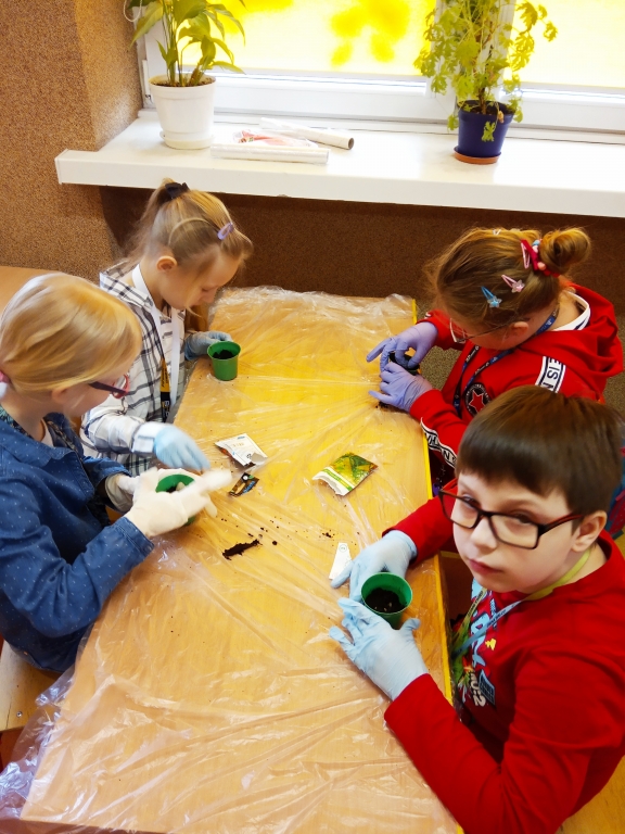 2019-03-25_12-16-00_132