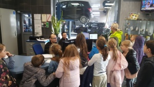 2019 10 18 Drugoklasiści poznają zawody