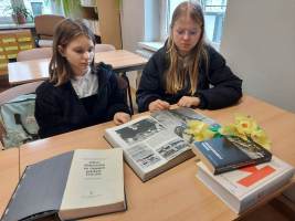 2023 03 25 Sejm Dzieci i Młodzieży - Angelika i Julia