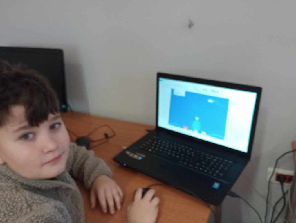 412762337_403621458686821_1357130265421257196_n