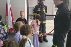 2025 05 28 Pierwszaki i świetliczaki u strażaków