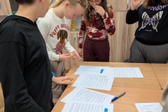 PXL_20251212_174724558